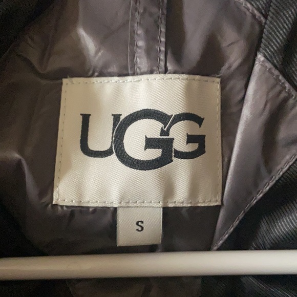 Ugg puffer coat - Picture 11 of 16